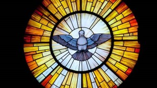 Stained glass picture of Outpouring of the Holy Spirit